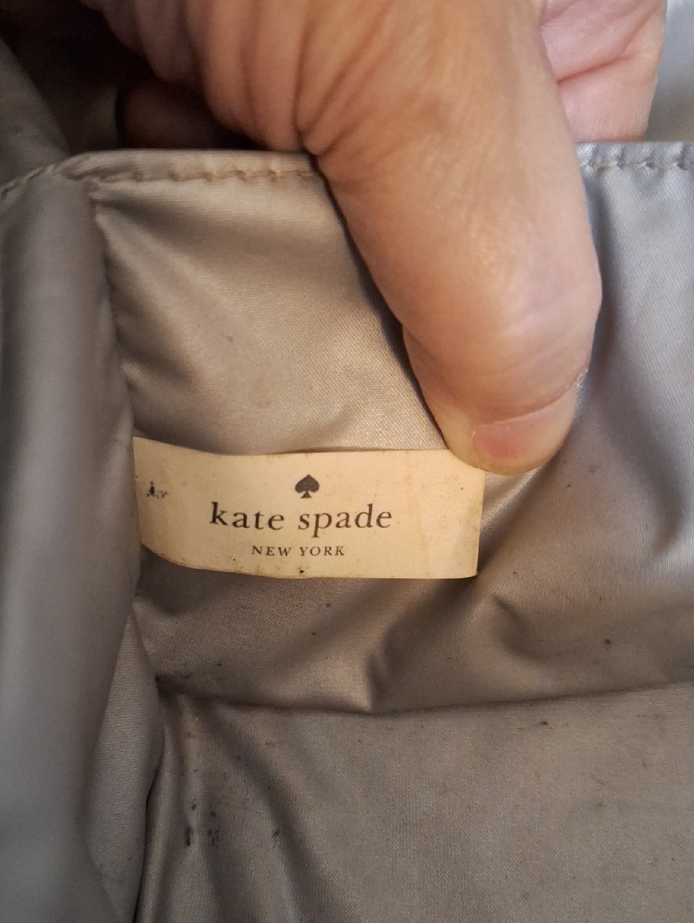 Kate Spade Cosmetic Case Black And White Bow Style - Picture 9 of 15